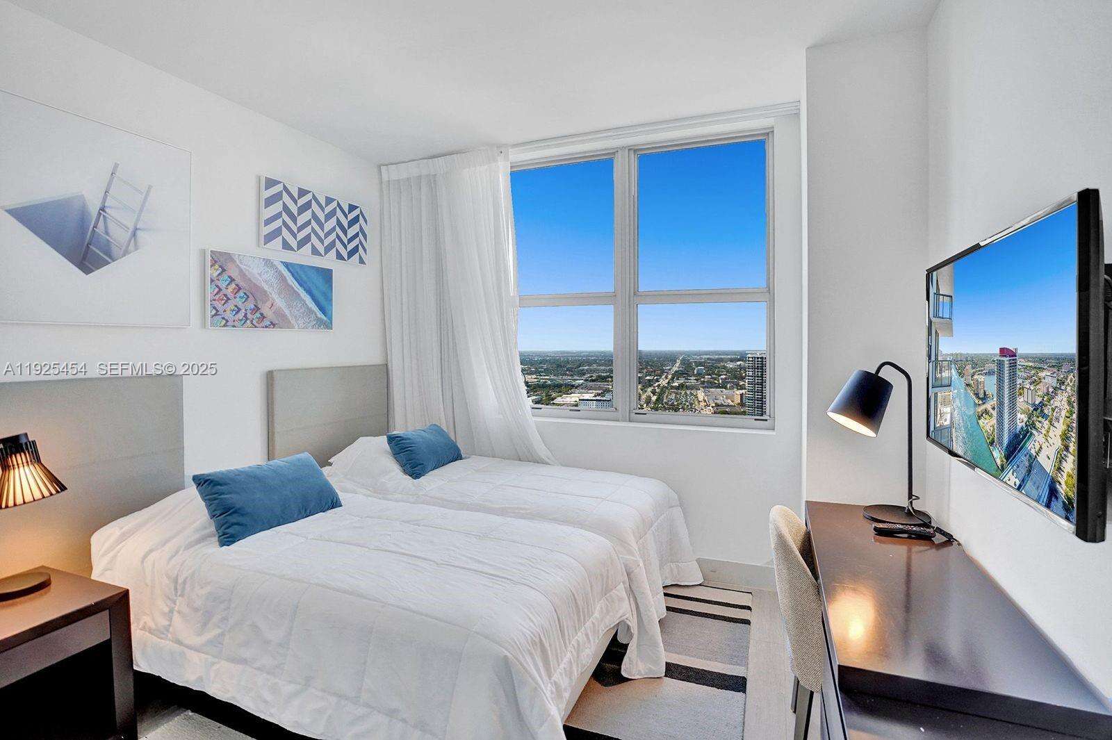 Hyde Beach House at 4010 Ocean Dr, Hollywood, FL 33019 - For Rent photo 13