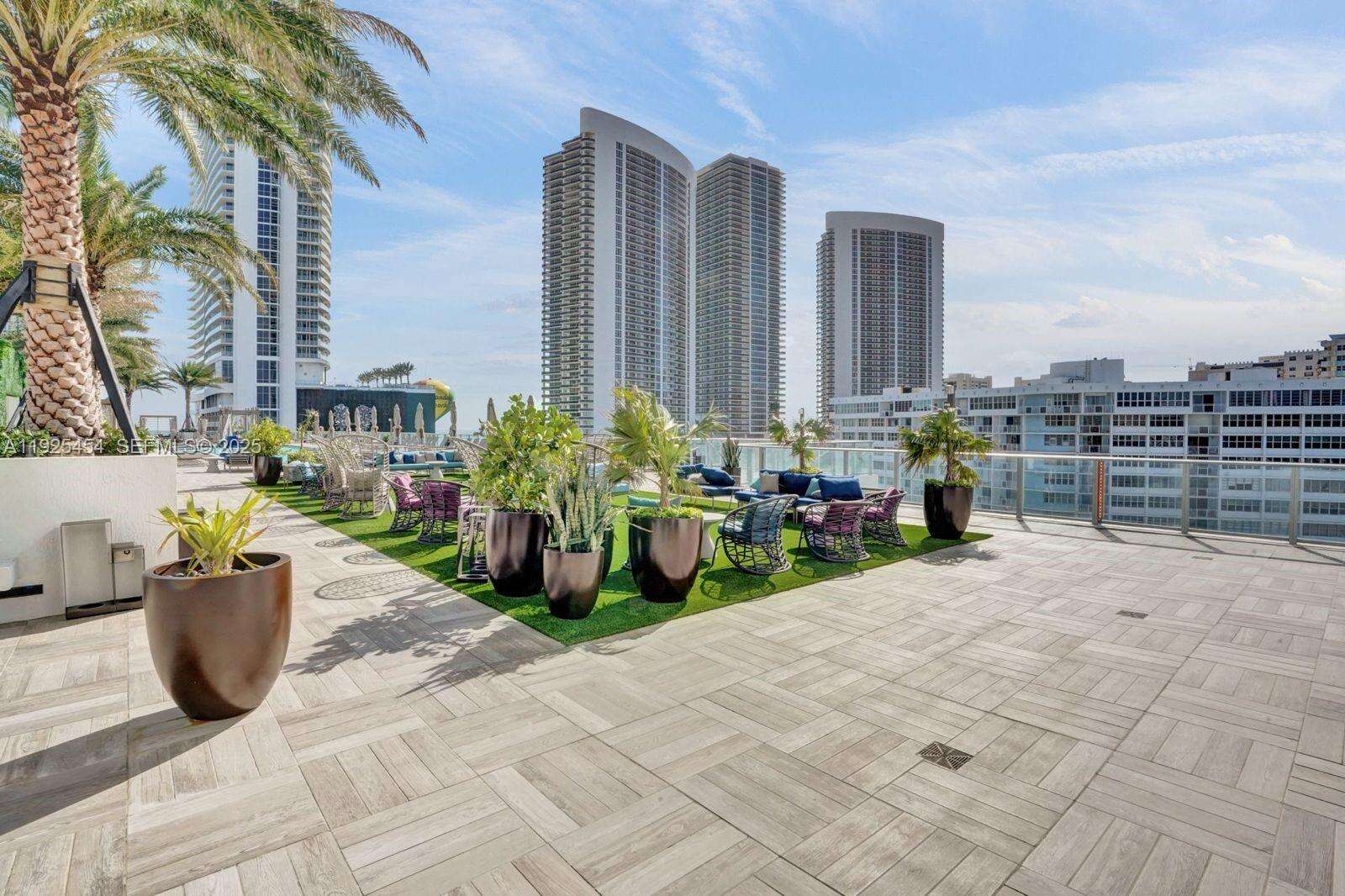 Hyde Beach House at 4010 Ocean Dr, Hollywood, FL 33019 - For Rent photo 16