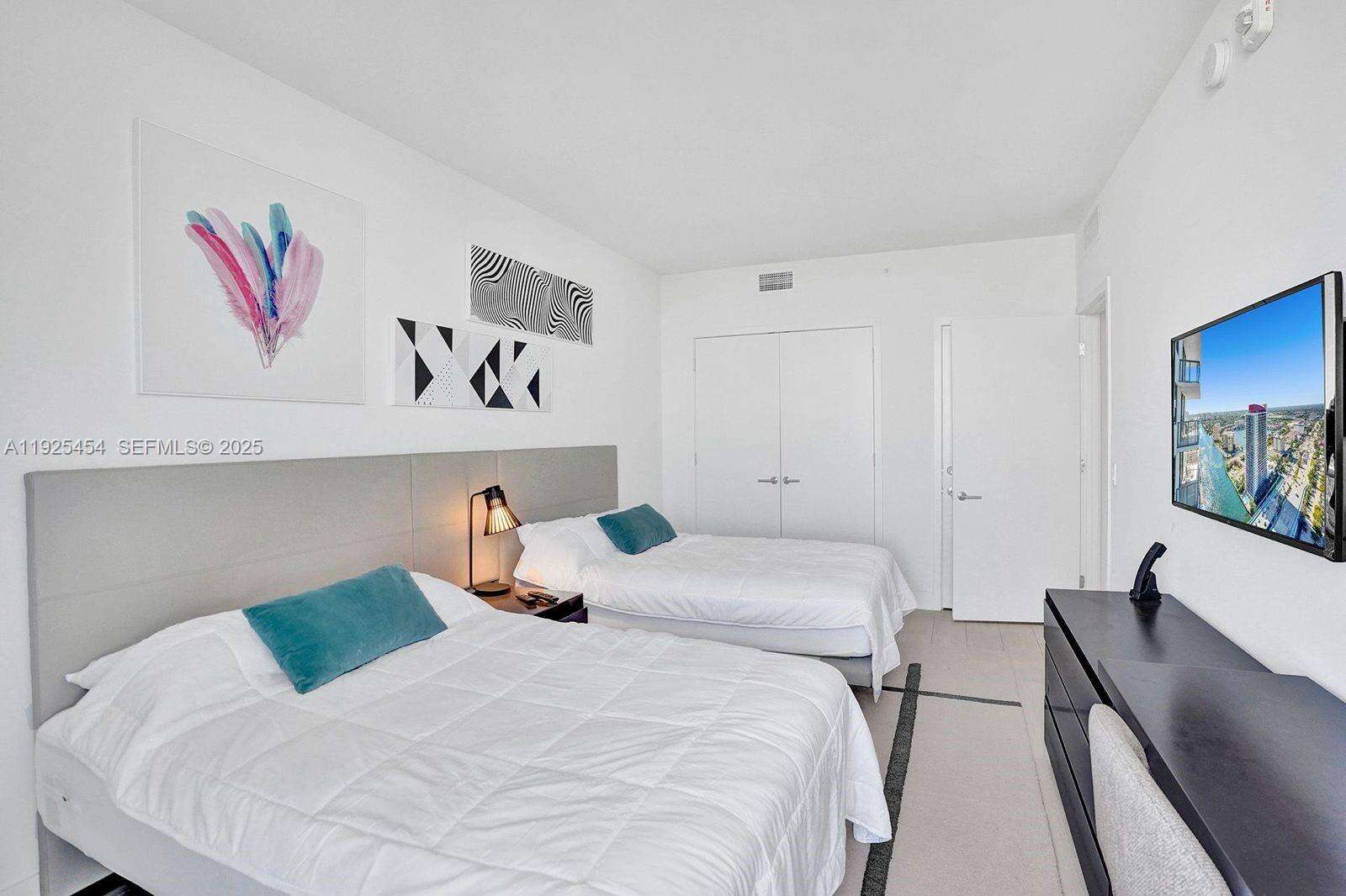 Hyde Beach House at 4010 Ocean Dr, Hollywood, FL 33019 - For Rent photo 23