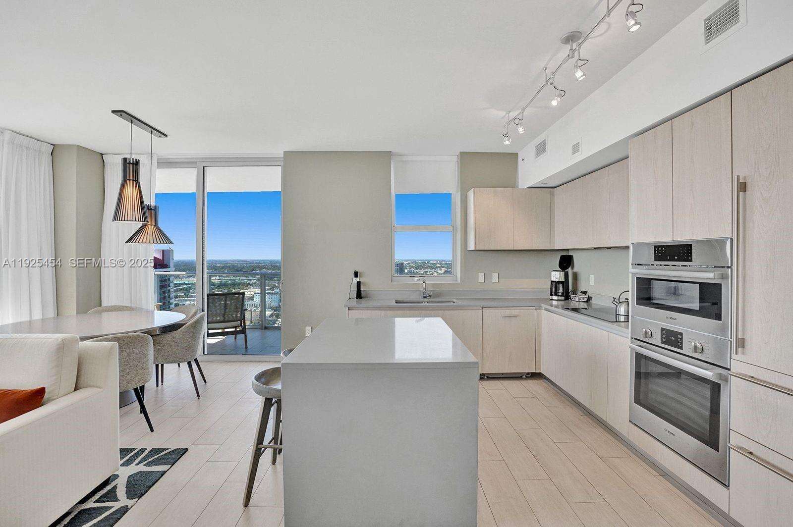 Hyde Beach House at 4010 Ocean Dr, Hollywood, FL 33019 - For Rent photo 24