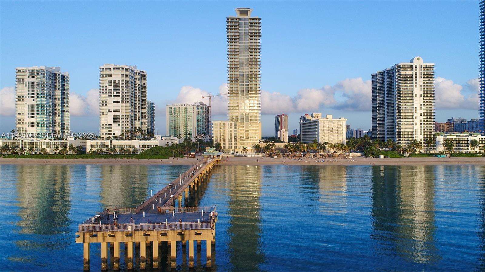 La Perla at 16699 Collins Ave, Sunny Isles Beach, FL 33160 - For Rent photo 1