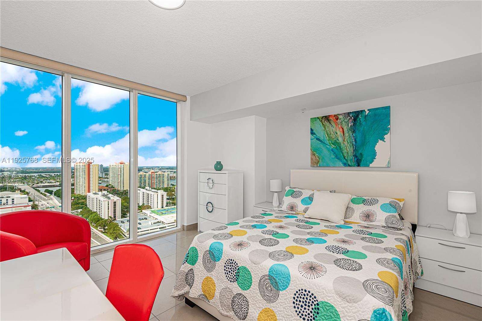 La Perla at 16699 Collins Ave, Sunny Isles Beach, FL 33160 - For Rent photo 12