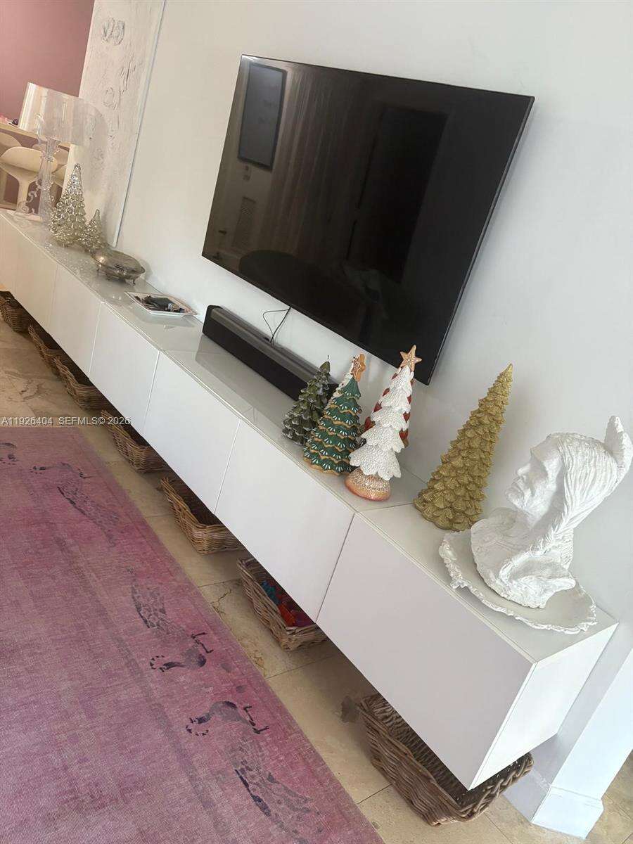 Blue Diamond at 4779 Collins Ave, Miami Beach, FL 33140 - For Rent photo 21