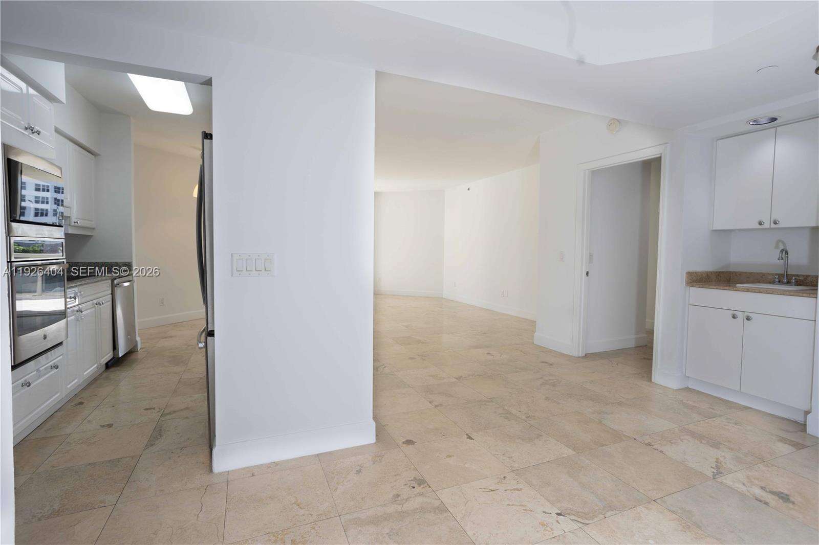 Blue Diamond at 4779 Collins Ave, Miami Beach, FL 33140 - For Rent photo 10