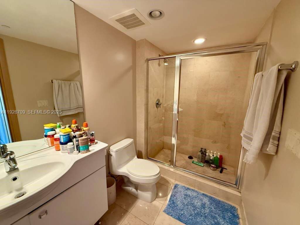 The Beach Club at 1850 Ocean Dr, Hallandale Beach, FL 33009 - For Rent photo 15