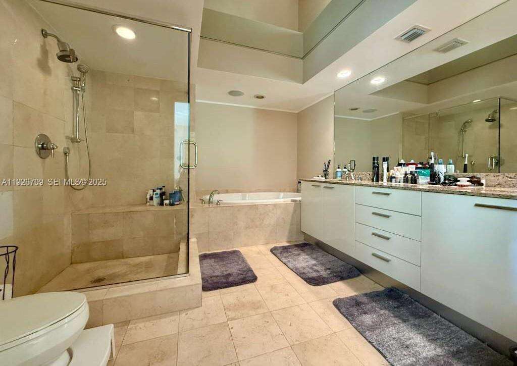 The Beach Club at 1850 Ocean Dr, Hallandale Beach, FL 33009 - For Rent photo 10