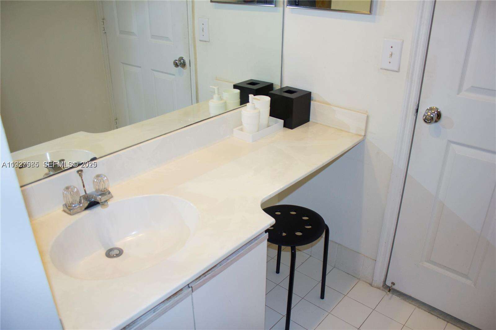 Village By The Bay at 3145 184th St, Aventura, FL 33160 - For Rent photo 10