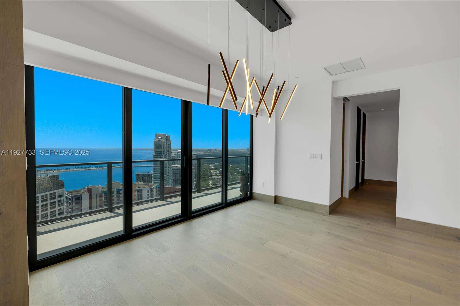 Echo Brickell at 1451 Brickell Ave, Miami, FL 33131 - For Rent photo 11