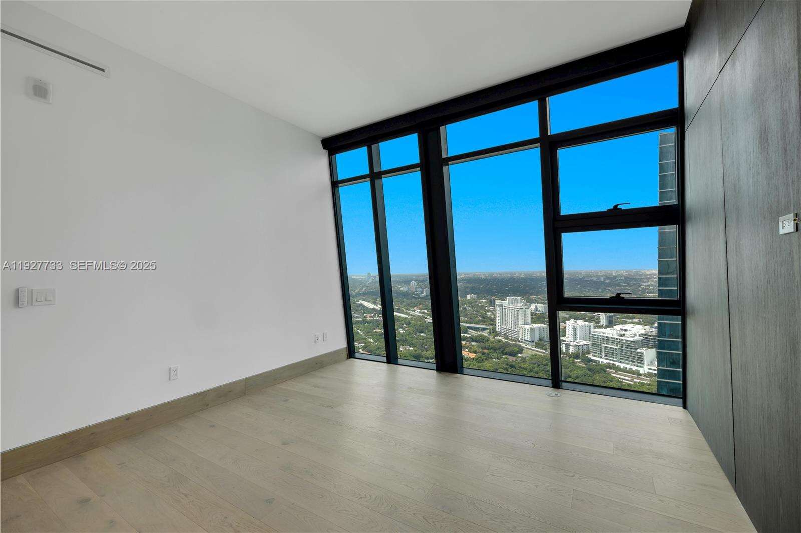 Echo Brickell at 1451 Brickell Ave, Miami, FL 33131 - For Rent photo 16