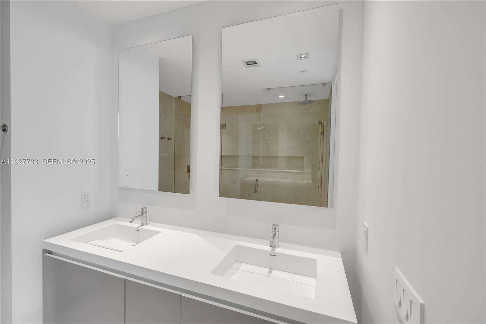 Echo Brickell at 1451 Brickell Ave, Miami, FL 33131 - For Rent photo 18