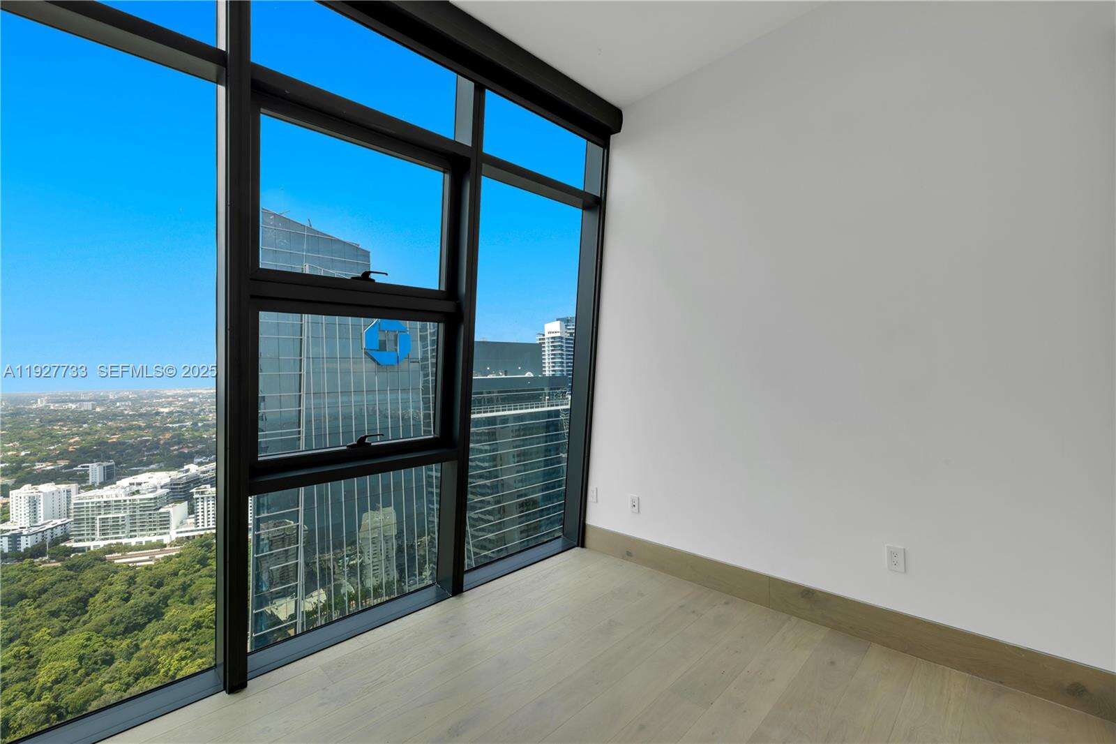 Echo Brickell at 1451 Brickell Ave, Miami, FL 33131 - For Rent photo 22