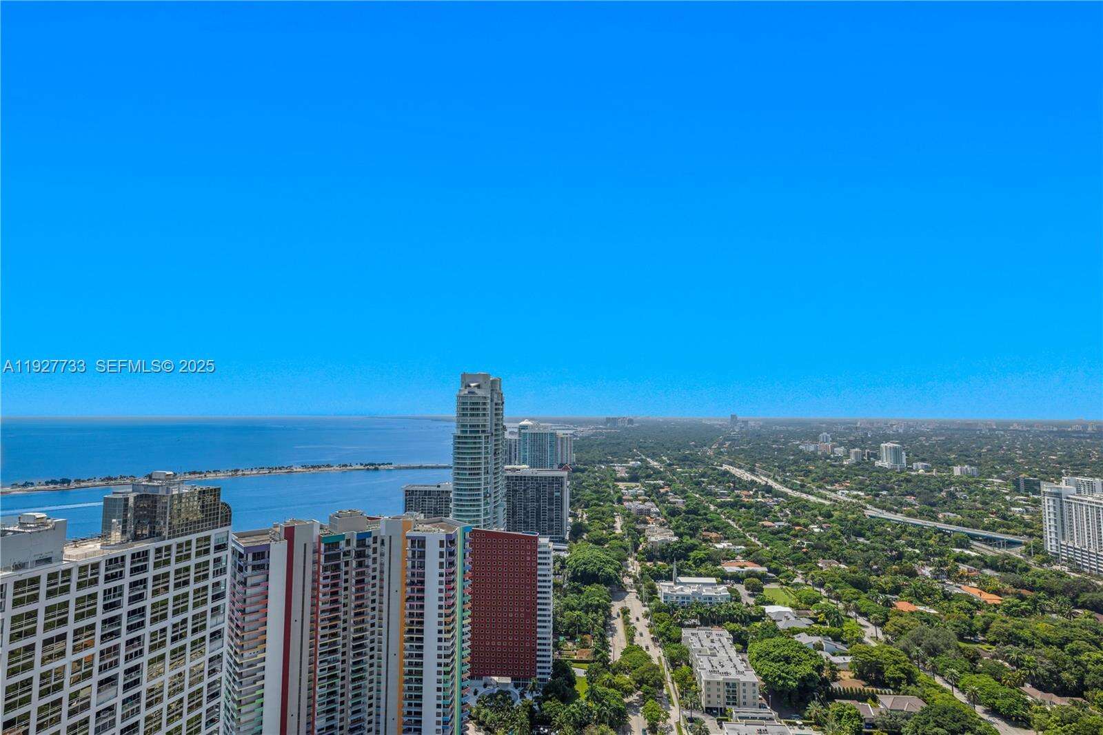 Echo Brickell at 1451 Brickell Ave, Miami, FL 33131 - For Rent photo 32