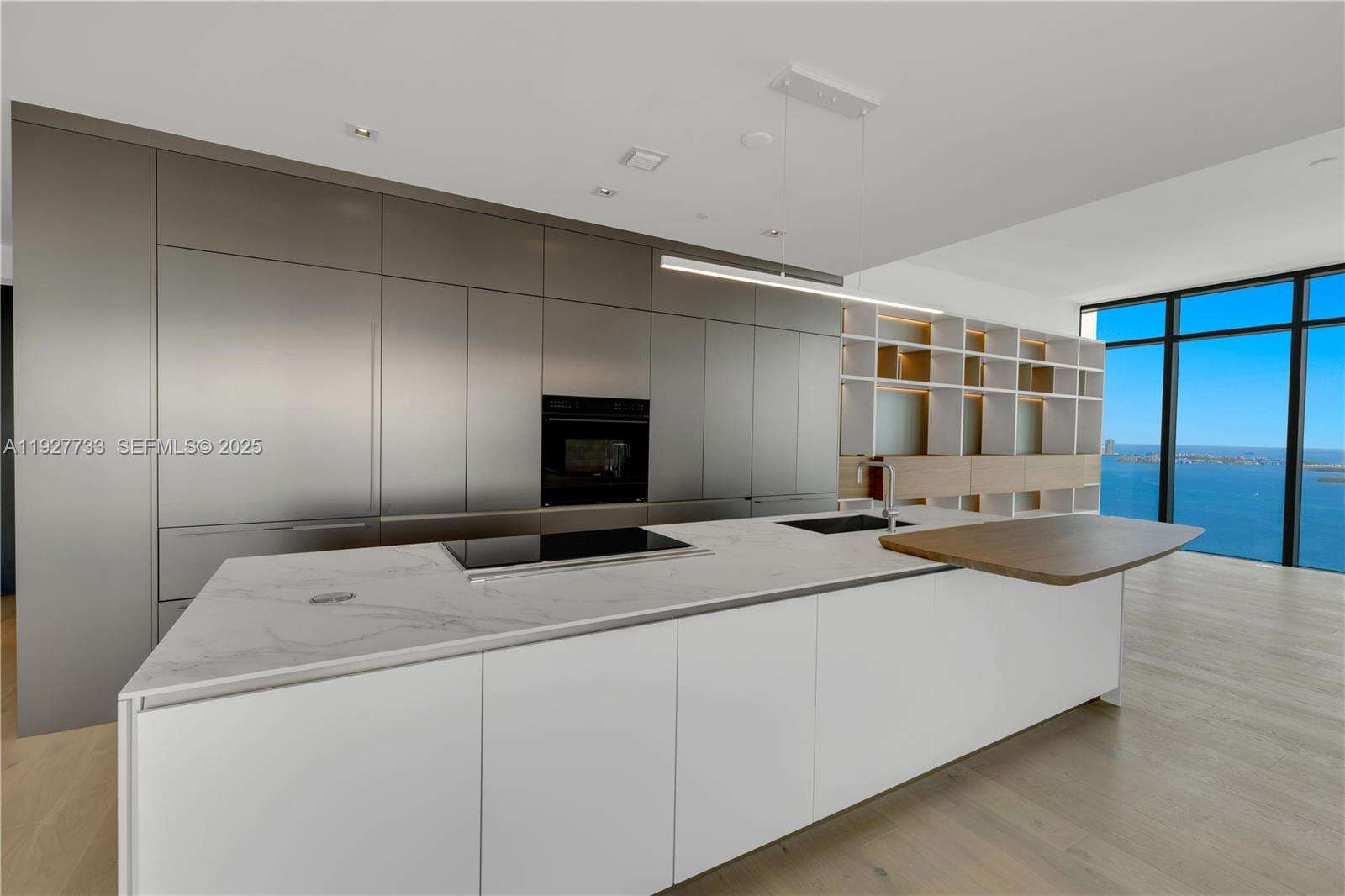Echo Brickell at 1451 Brickell Ave, Miami, FL 33131 - For Rent photo 9