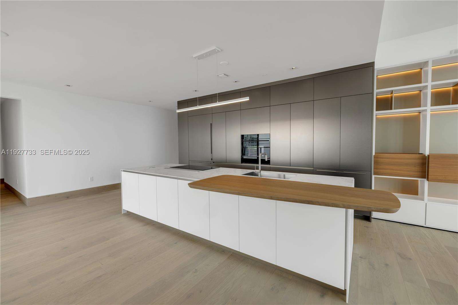 Echo Brickell at 1451 Brickell Ave, Miami, FL 33131 - For Rent photo 10