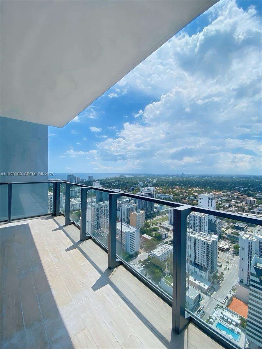 Rise Brickell at 88 7 St, Miami, FL 33130 - For Rent photo 4