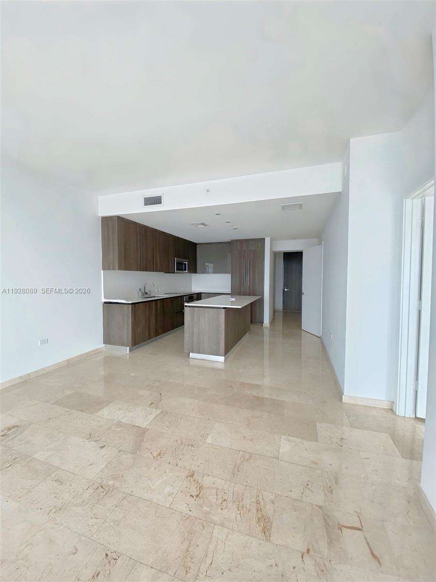 Rise Brickell at 88 7 St, Miami, FL 33130 - For Rent photo 6