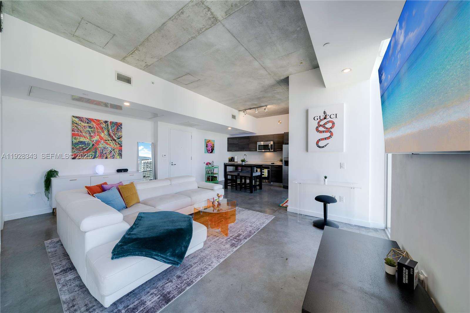 Centro at 151 1 St, Miami, FL 33131 - For Rent photo 16