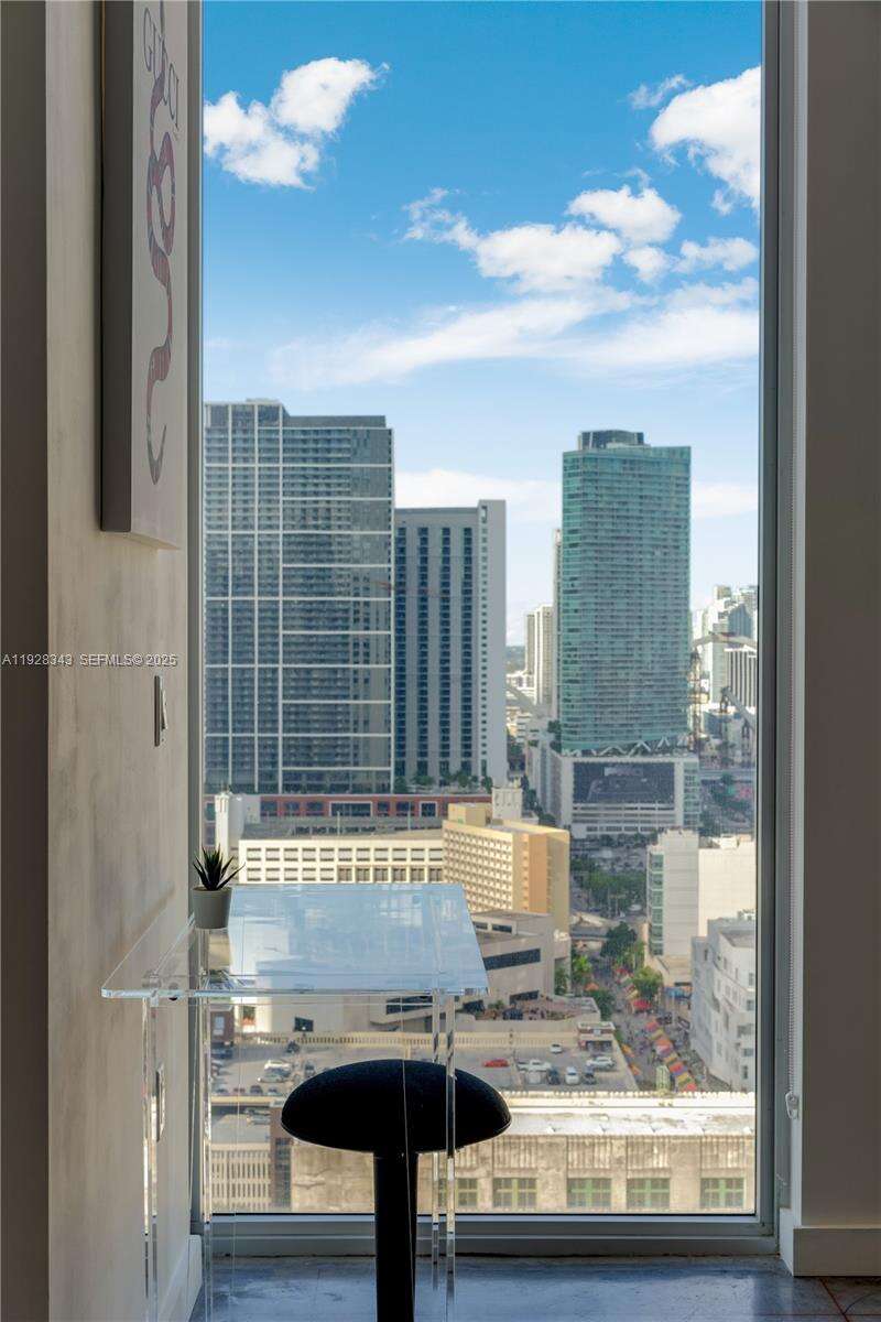 Centro at 151 1 St, Miami, FL 33131 - For Rent photo 25