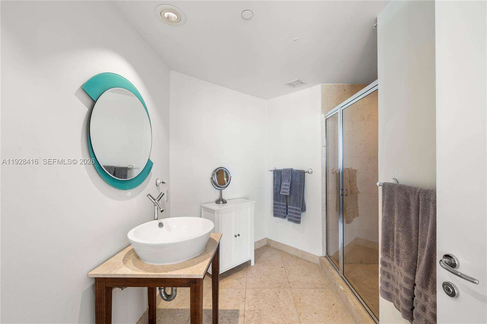 Icon at 450 Alton Rd, Miami Beach, FL 33139 - For Rent photo 14