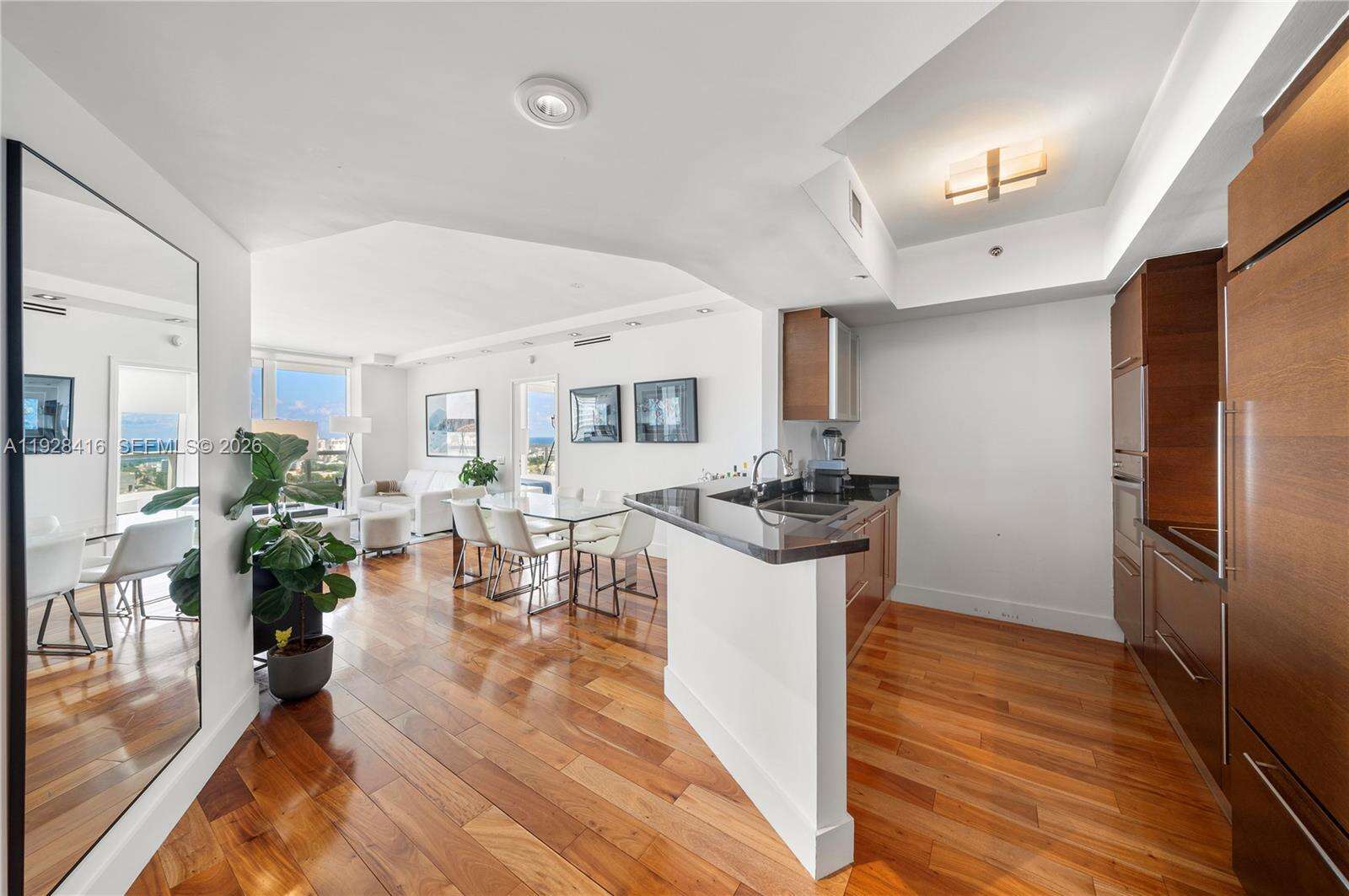 Icon at 450 Alton Rd, Miami Beach, FL 33139 - For Rent photo 27