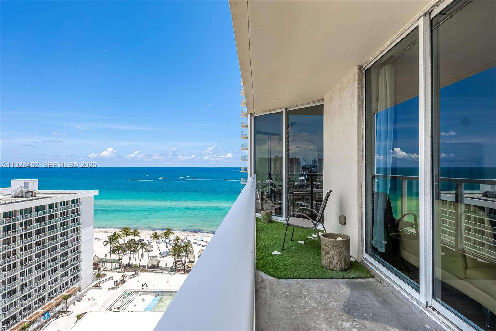 La Perla at 16699 Collins Ave, Sunny Isles Beach, FL 33160 - For Rent photo 18