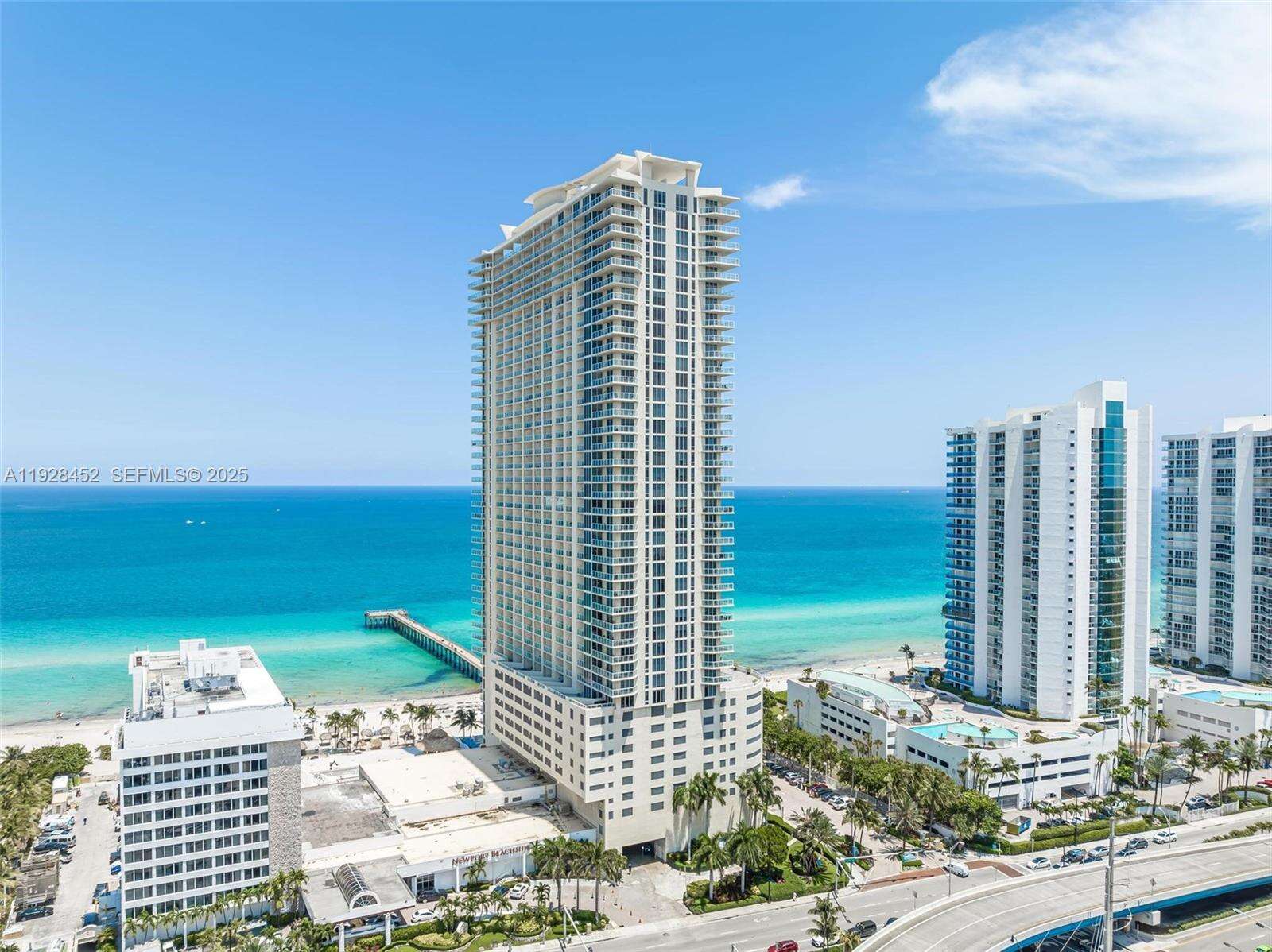 La Perla at 16699 Collins Ave, Sunny Isles Beach, FL 33160 - For Rent photo 21