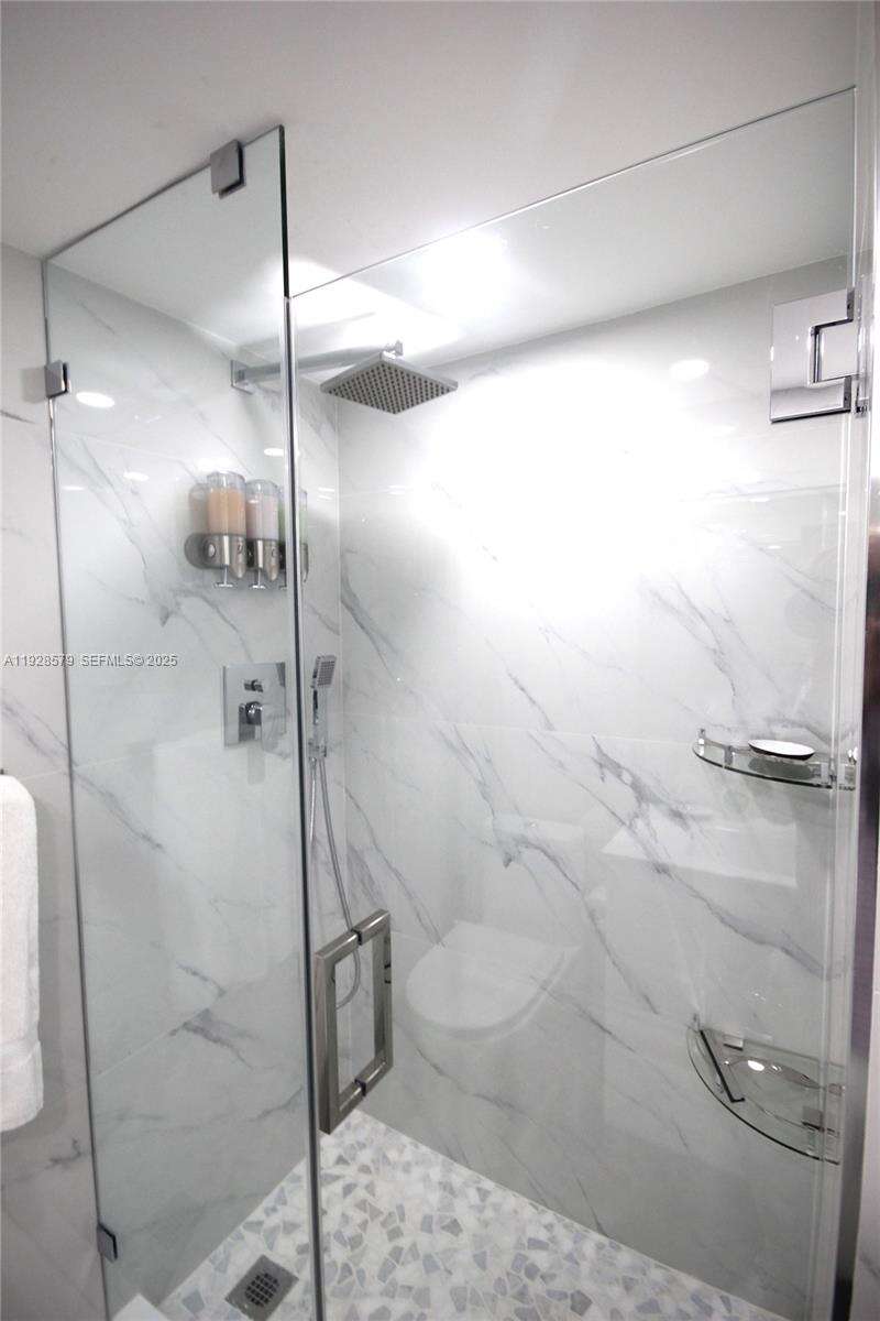 Seacoast 5151 at Miami Beach, FL 33140 - For Rent photo 18