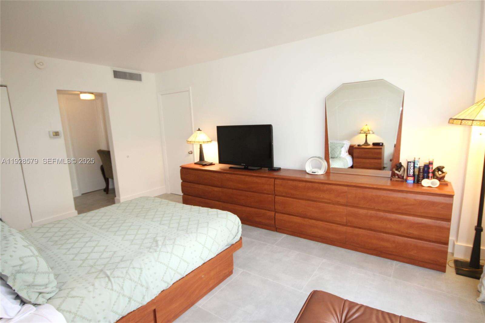 Seacoast 5151 at Miami Beach, FL 33140 - For Rent photo 21