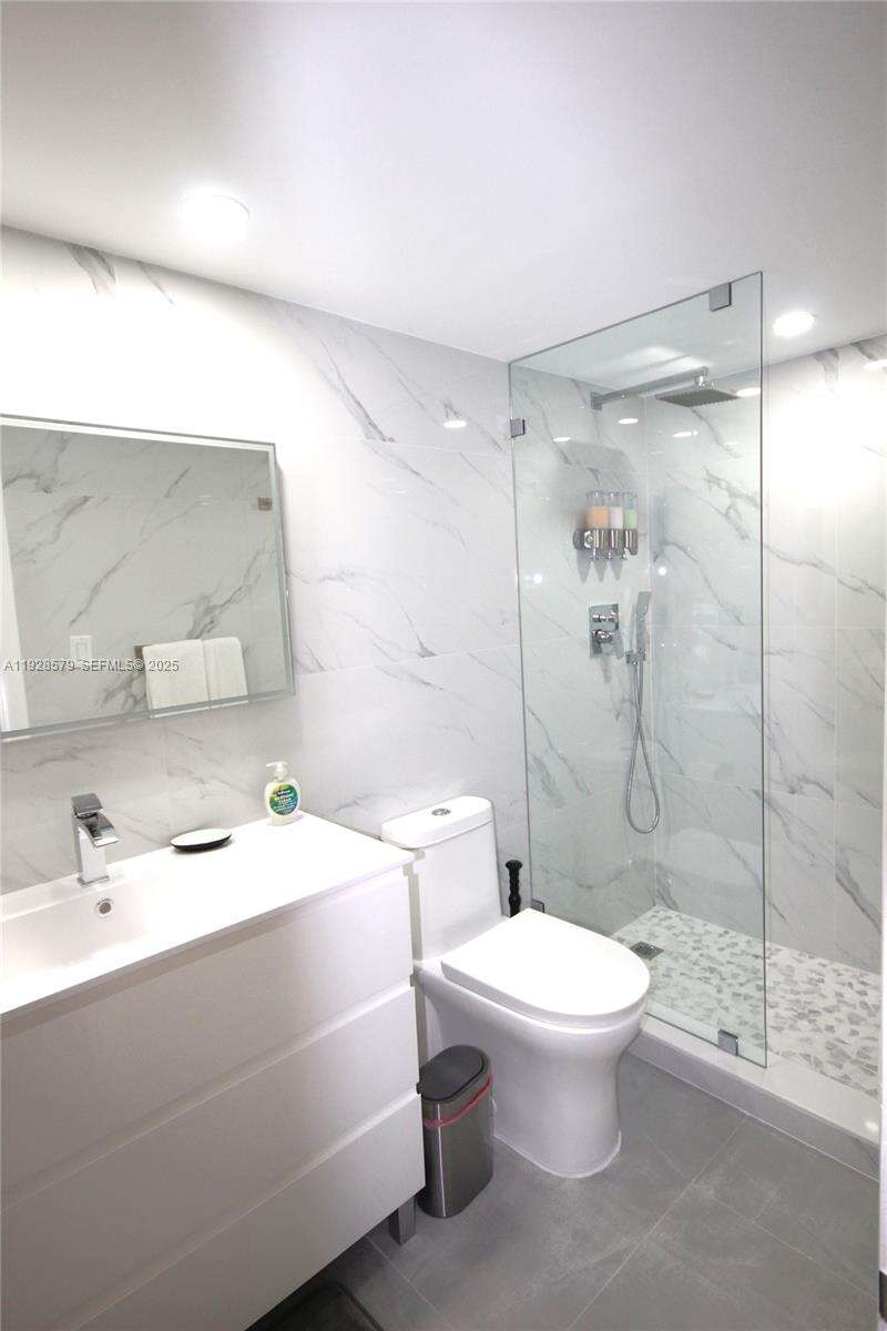 Seacoast 5151 at Miami Beach, FL 33140 - For Rent photo 23