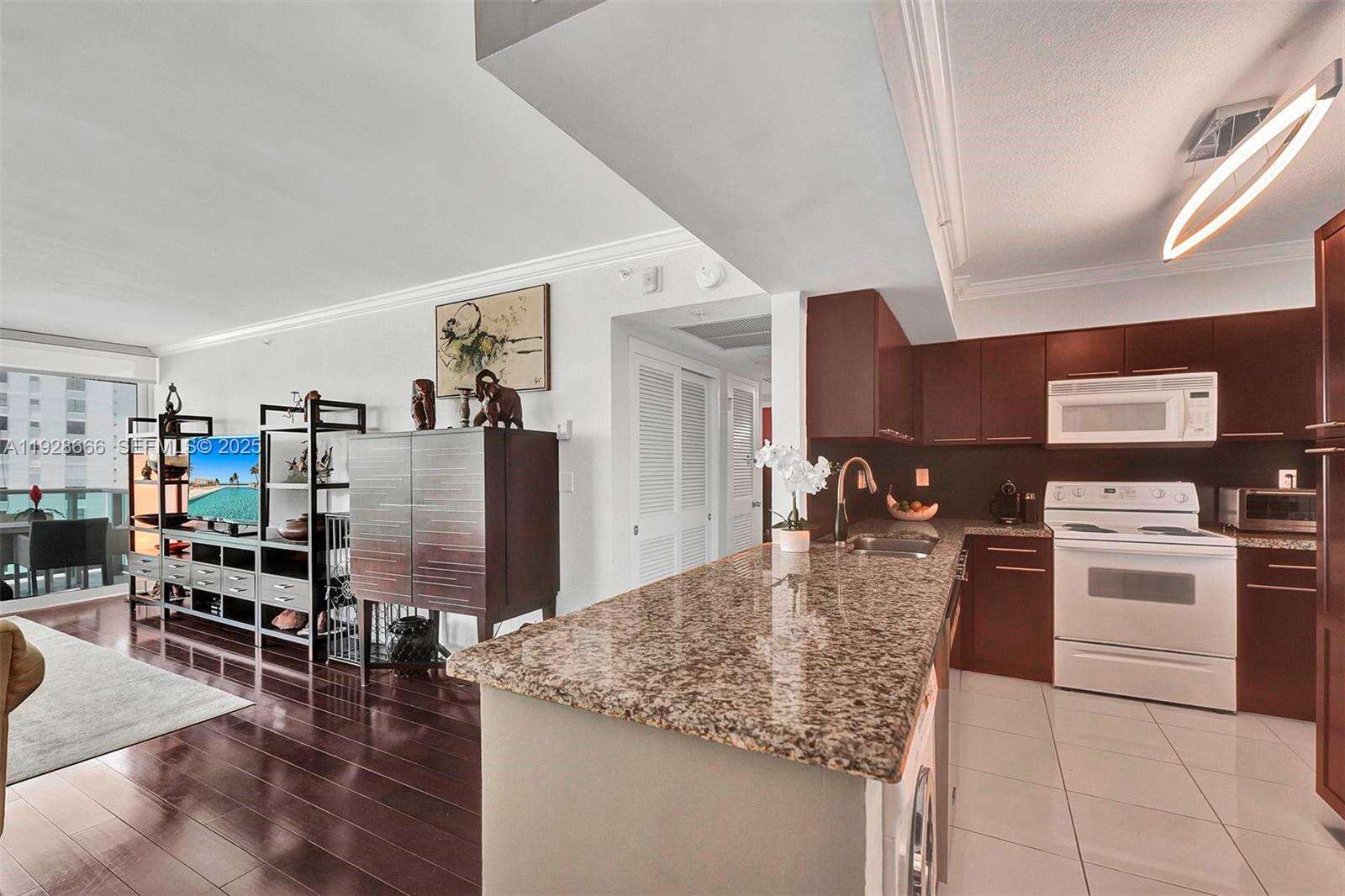 The Wave at 2501 Ocean Dr, Hollywood, FL 33019 - For Rent photo 20