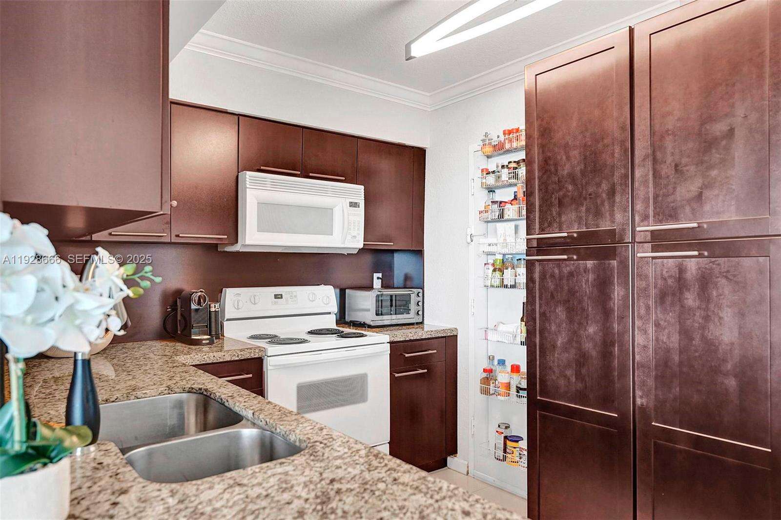 The Wave at 2501 Ocean Dr, Hollywood, FL 33019 - For Rent photo 22