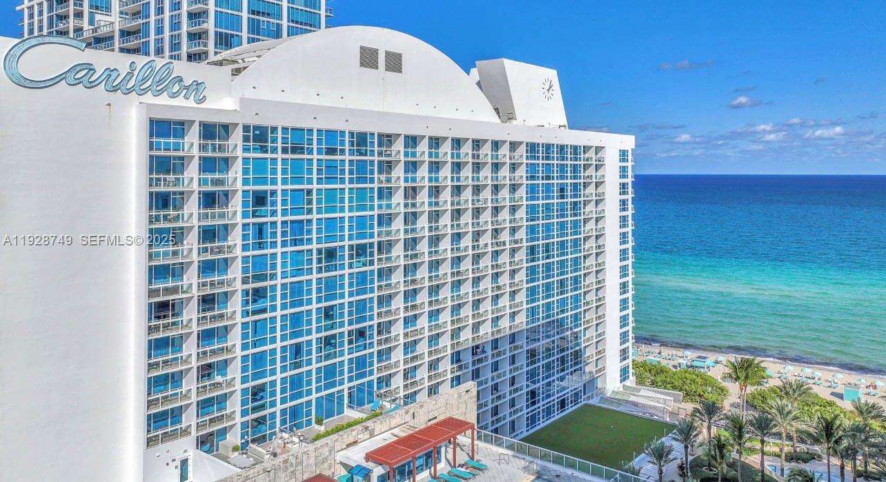 Central Carillon at 6801 Collins Ave, Miami Beach, FL 33141 - For Rent photo 2