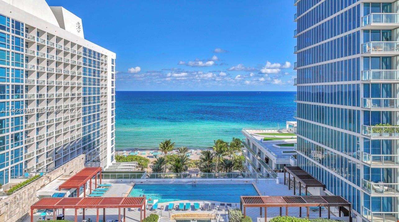 Central Carillon at 6801 Collins Ave, Miami Beach, FL 33141 - For Rent photo 28