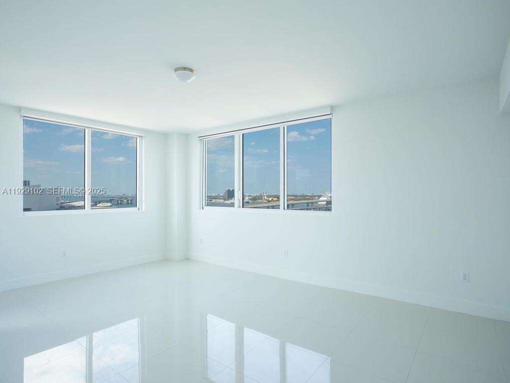 Vizcayne North at 244 Biscayne Blvd, Miami, FL 33132 - For Rent photo 10