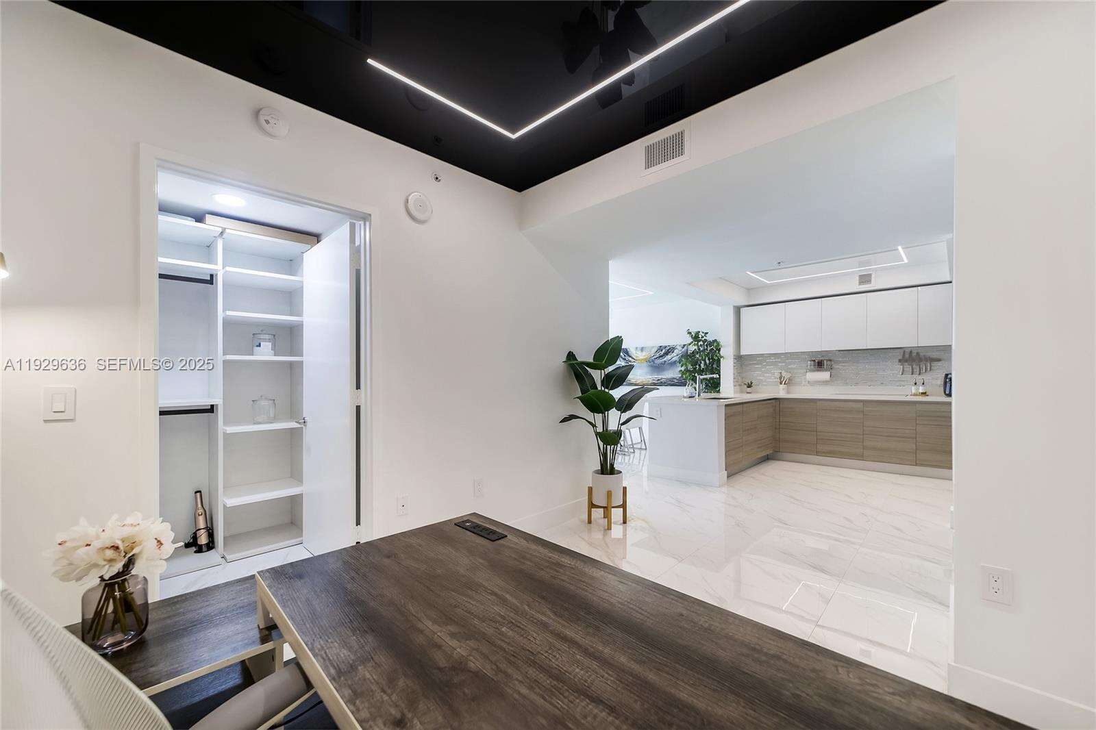 Parque Towers at 300 Sunny Isles Blvd, Sunny Isles Beach, FL 33160 - For Rent photo 21