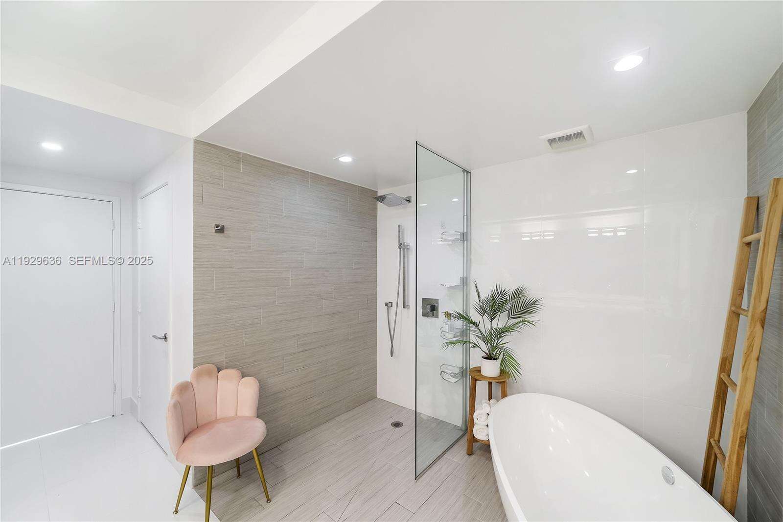 Parque Towers at 300 Sunny Isles Blvd, Sunny Isles Beach, FL 33160 - For Rent photo 38