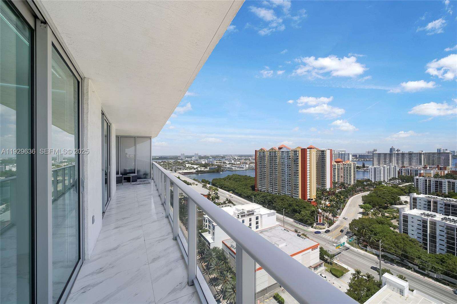Parque Towers at 300 Sunny Isles Blvd, Sunny Isles Beach, FL 33160 - For Rent photo 41