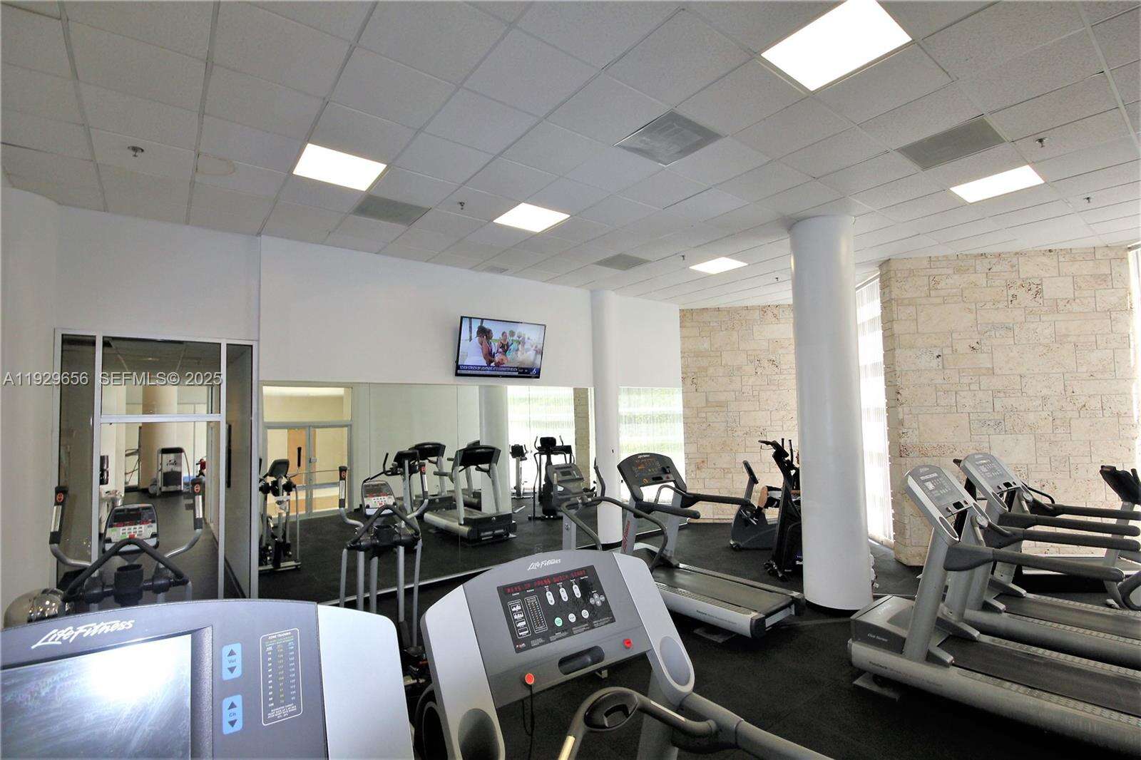 Seacoast 5151 at 5161 Collins Ave, Miami Beach, FL 33140 - For Rent photo 55