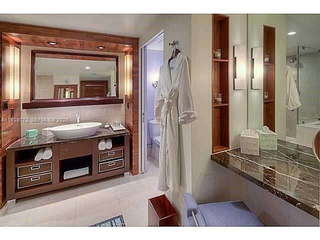 Central Carillon at 6801 Collins Ave, Miami Beach, FL 33141 - For Rent photo 13