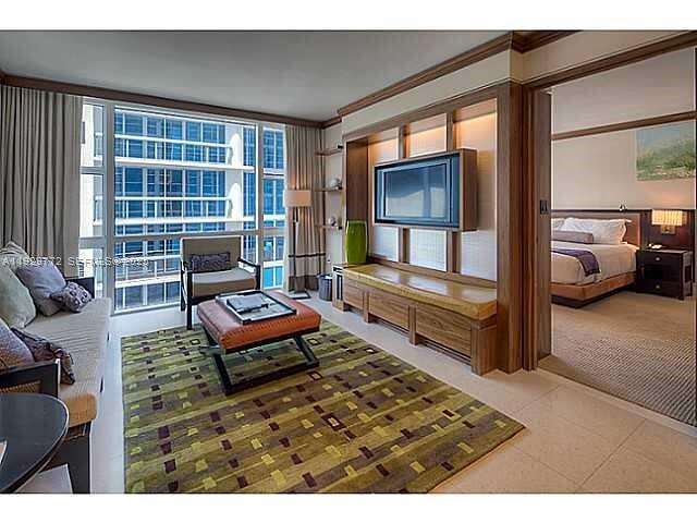Central Carillon at 6801 Collins Ave, Miami Beach, FL 33141 - For Rent photo 17
