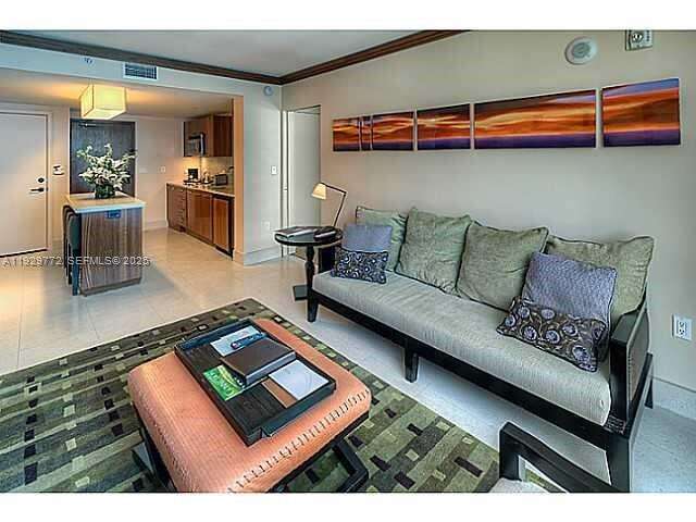 Central Carillon at 6801 Collins Ave, Miami Beach, FL 33141 - For Rent photo 24