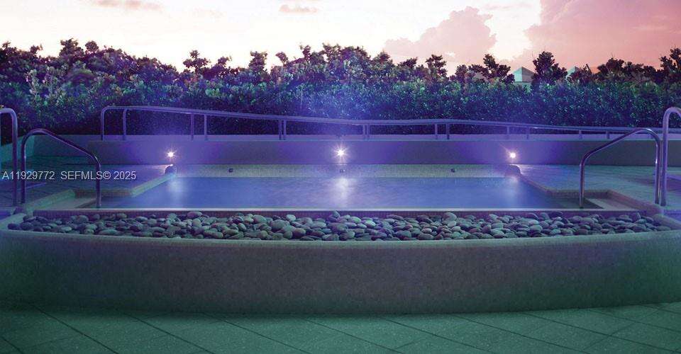 Central Carillon at 6801 Collins Ave, Miami Beach, FL 33141 - For Rent photo 33
