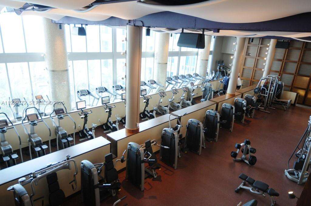 Central Carillon at 6801 Collins Ave, Miami Beach, FL 33141 - For Rent photo 6