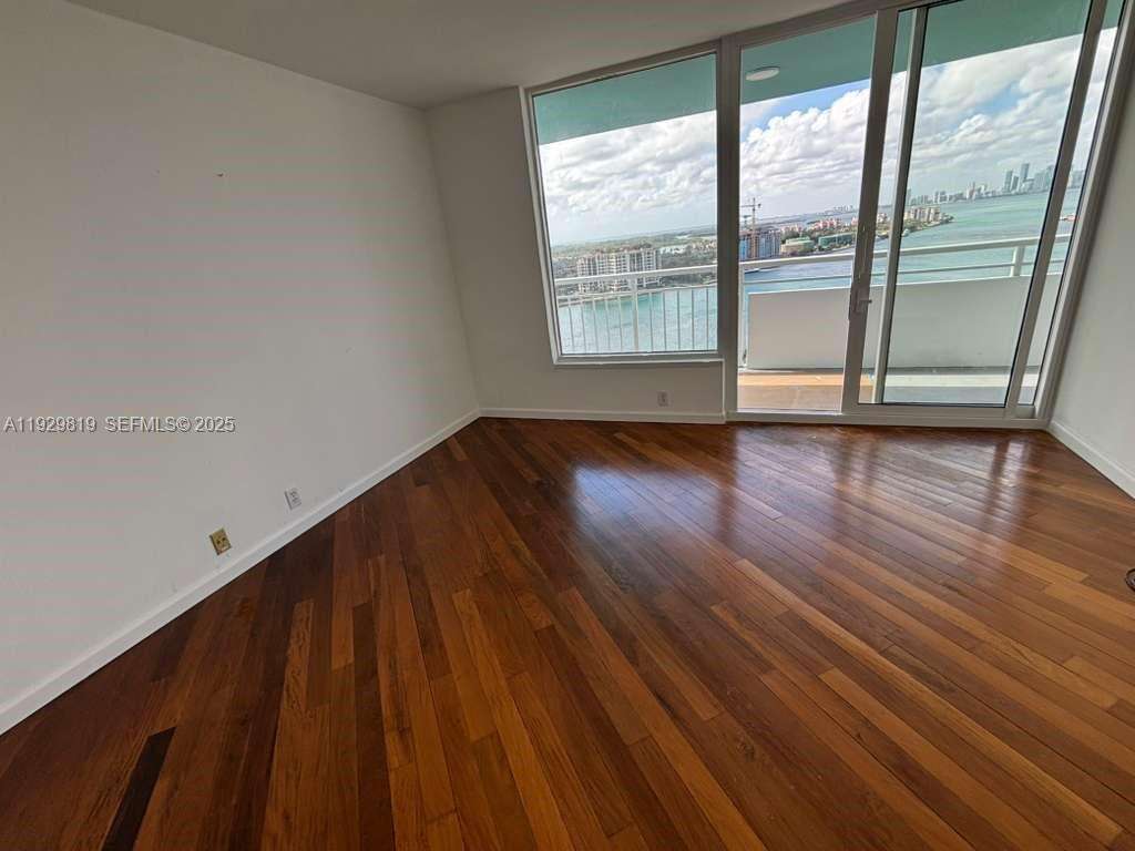 South Pointe Towers at 400 Pointe Dr, Miami Beach, FL 33139 - For Rent photo 17