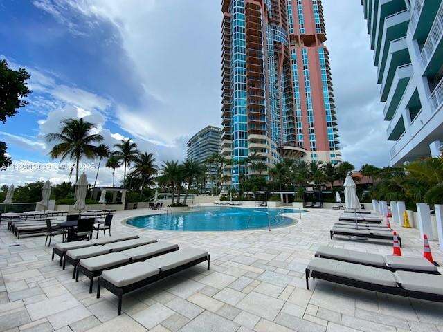 South Pointe Towers at 400 Pointe Dr, Miami Beach, FL 33139 - For Rent photo 29
