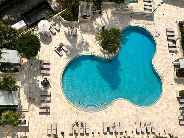 South Pointe Towers at 400 Pointe Dr, Miami Beach, FL 33139 - For Rent photo 32