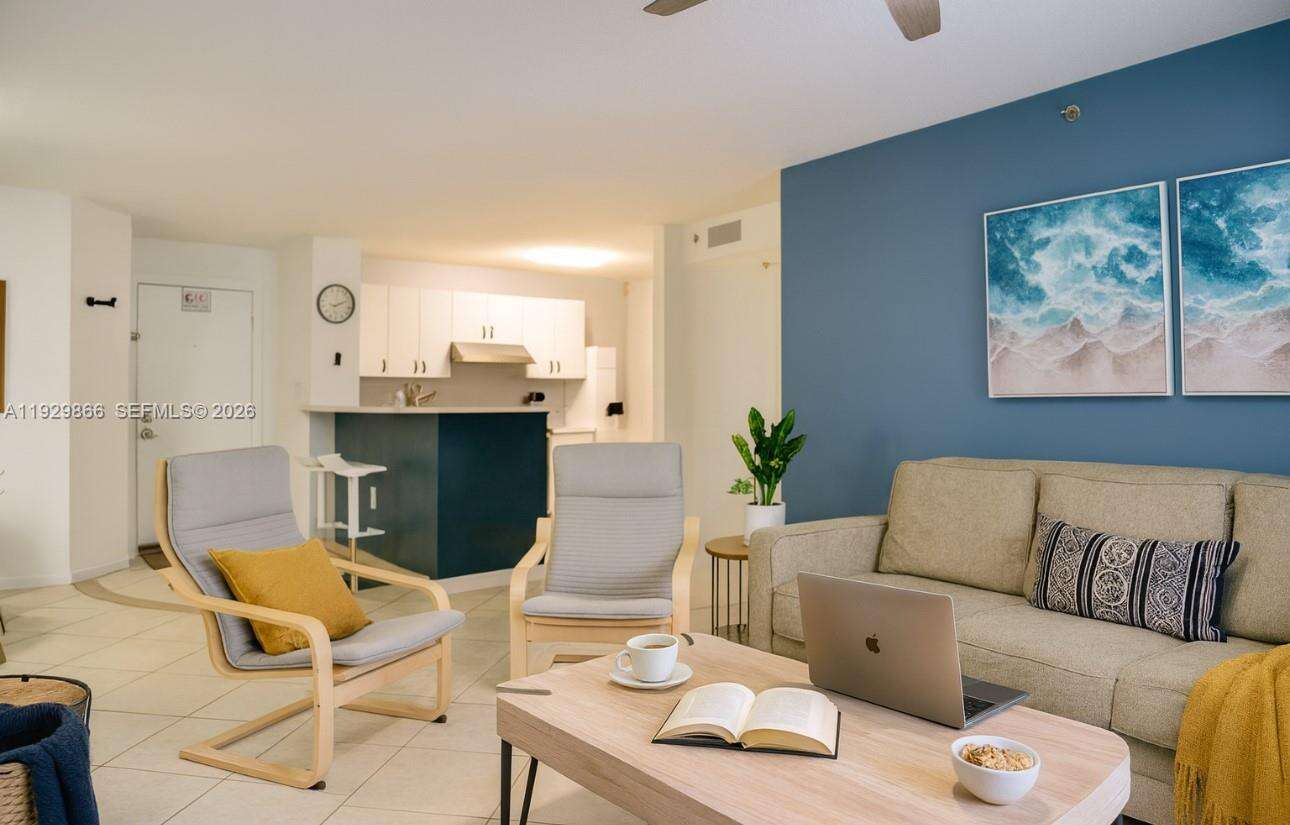 The Yacht Club At Aventura at 19601 Country Club Dr, Aventura, FL 33180 - For Rent photo 2