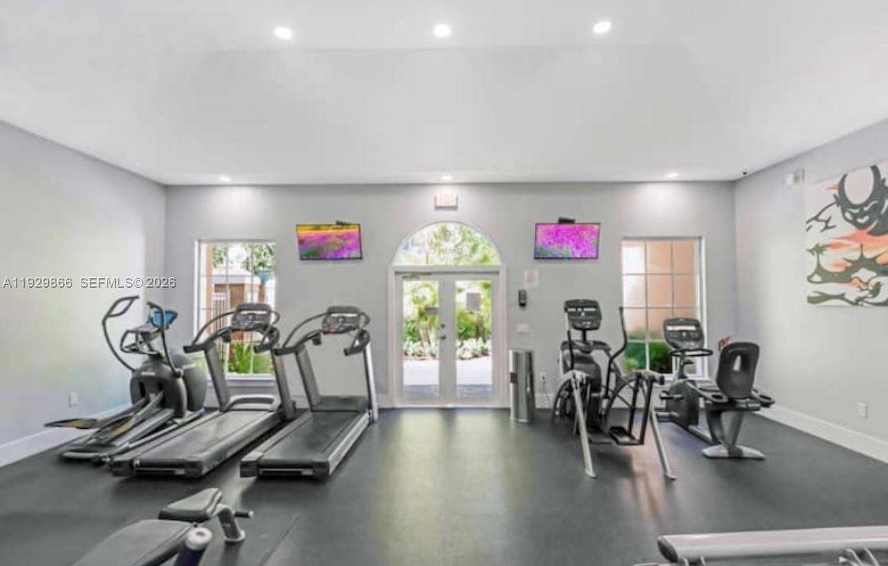 The Yacht Club At Aventura at 19601 Country Club Dr, Aventura, FL 33180 - For Rent photo 16