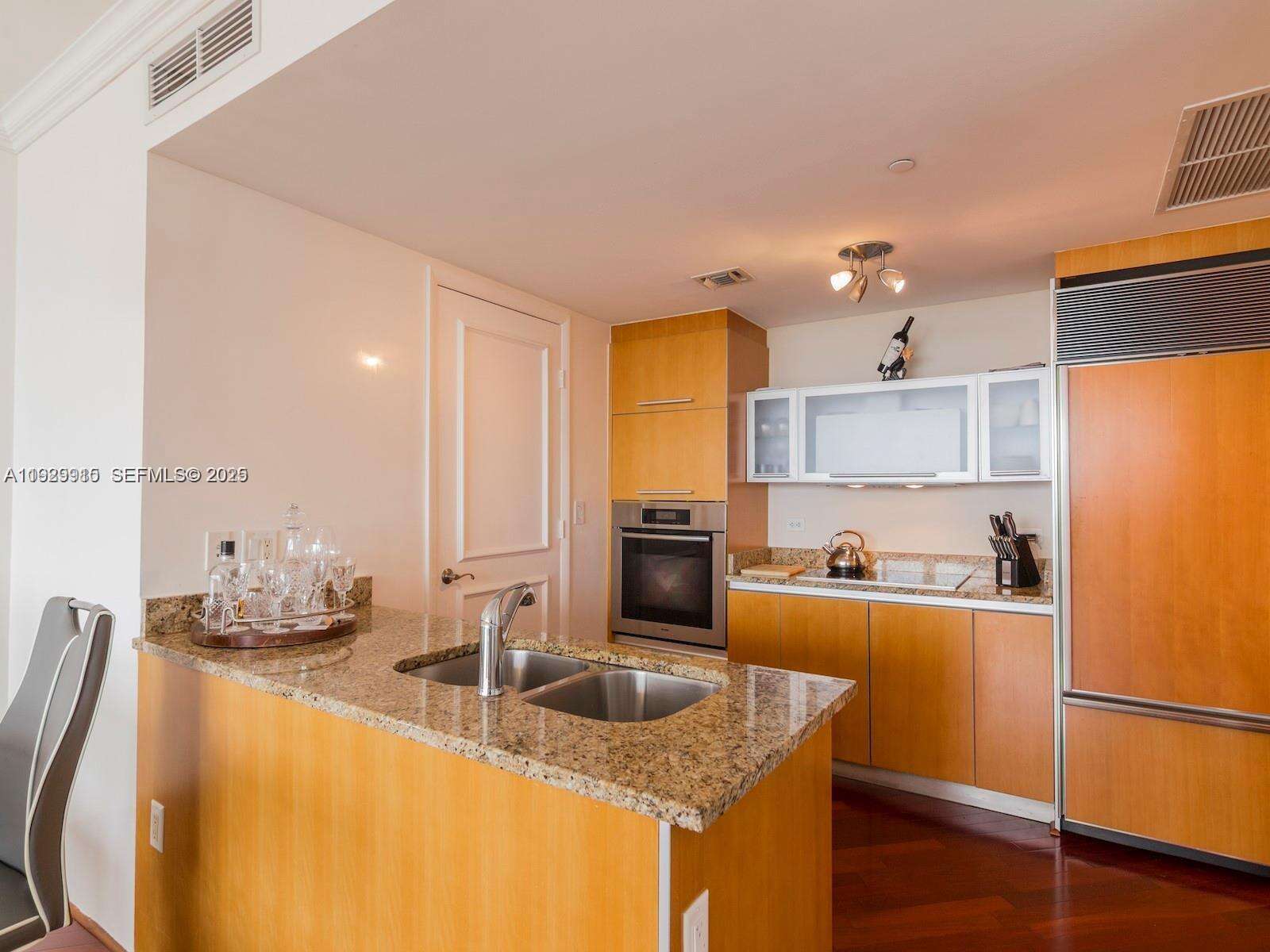 Ocean Four at 17201 Collins Ave, Sunny Isles Beach, FL 33160 - For Rent photo 11