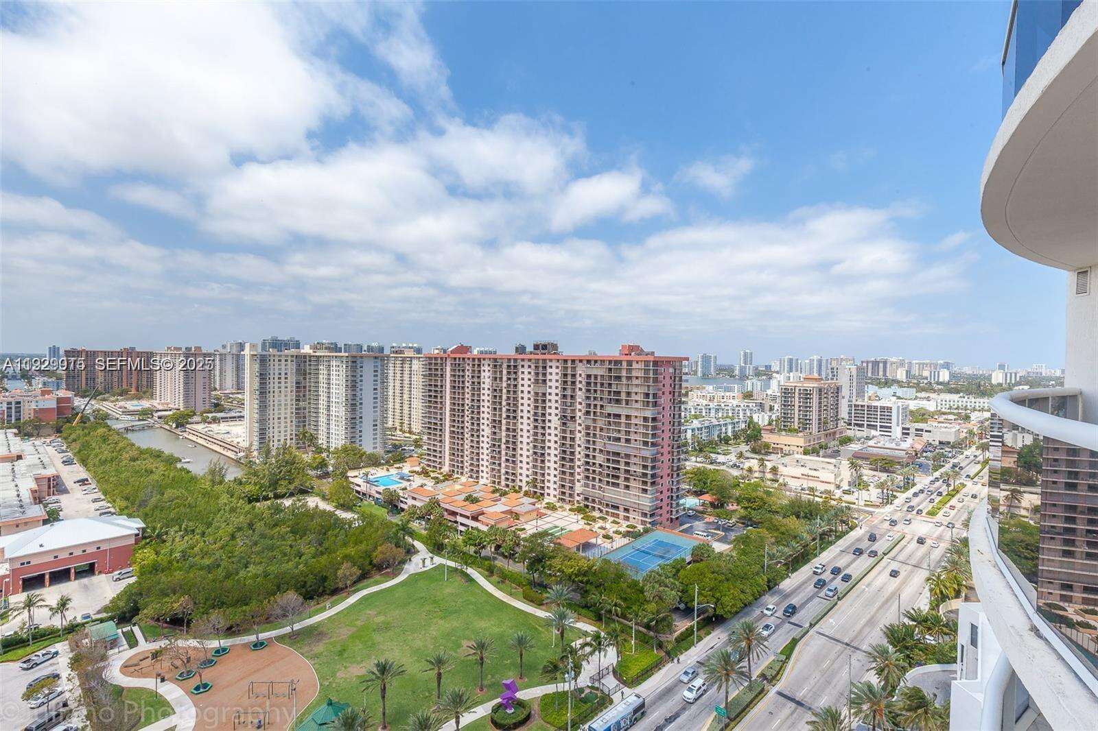 Ocean Four at 17201 Collins Ave, Sunny Isles Beach, FL 33160 - For Rent photo 4